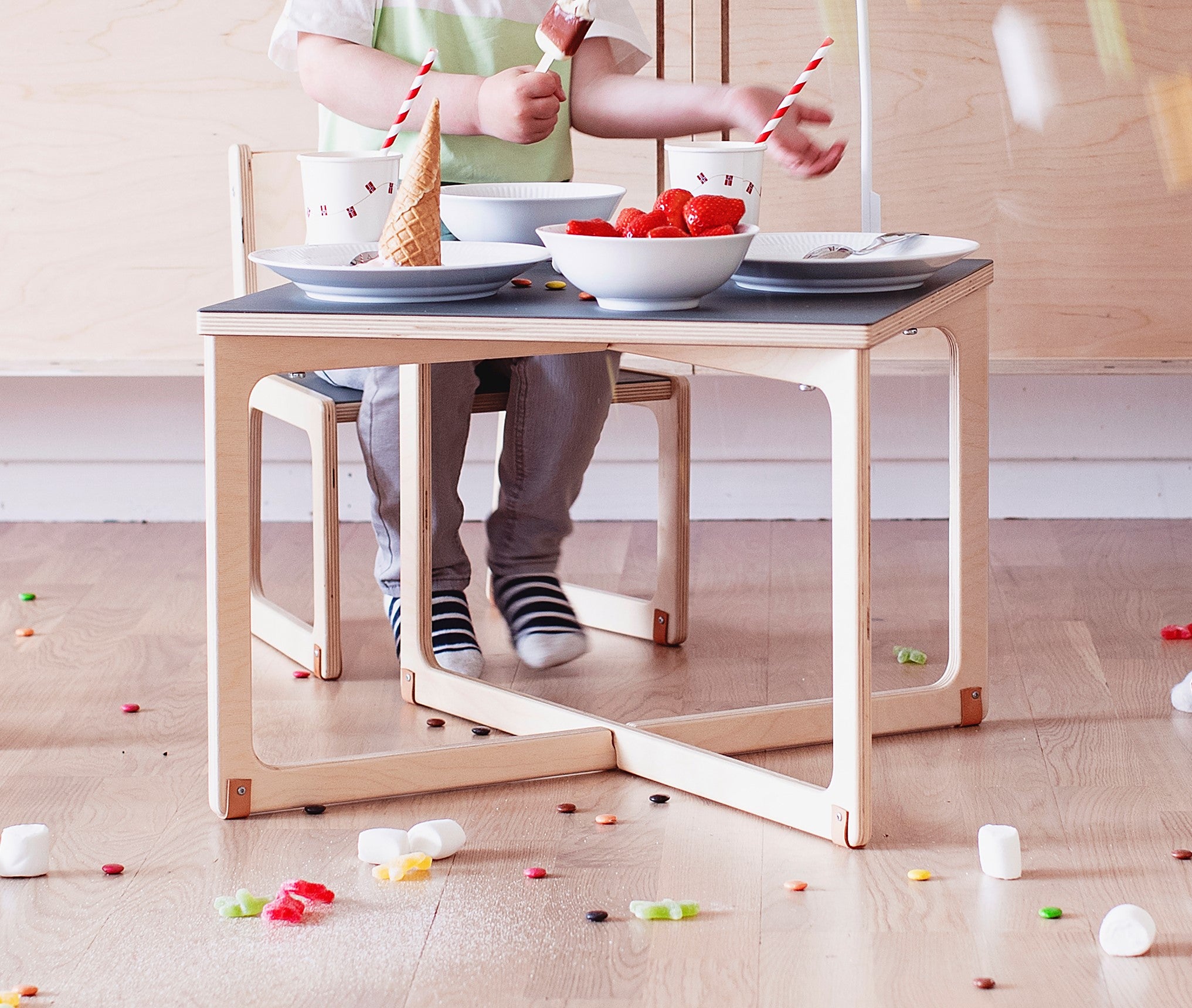 I B sett bord – Viiben Furniture